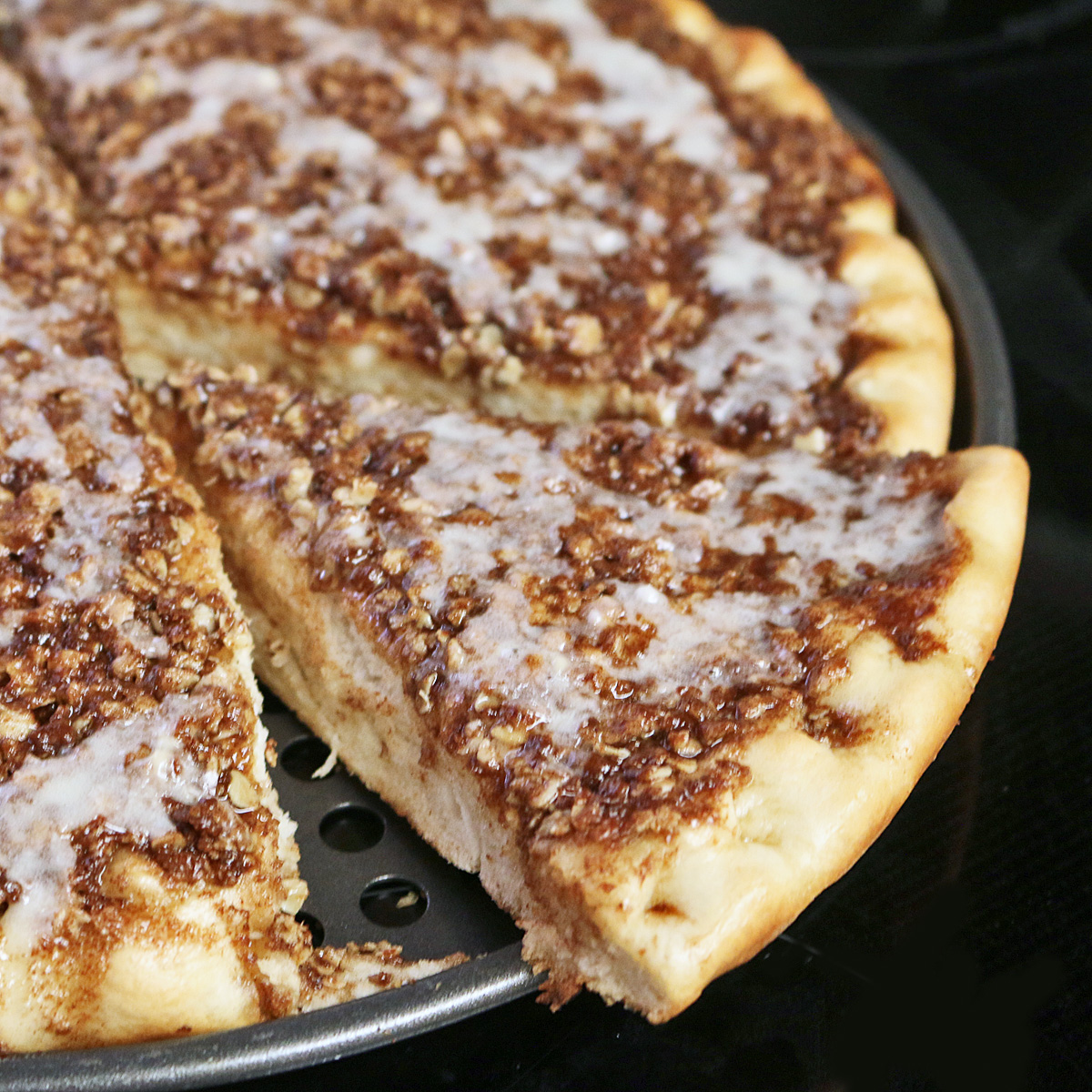 Cinnamon Roll Pizza