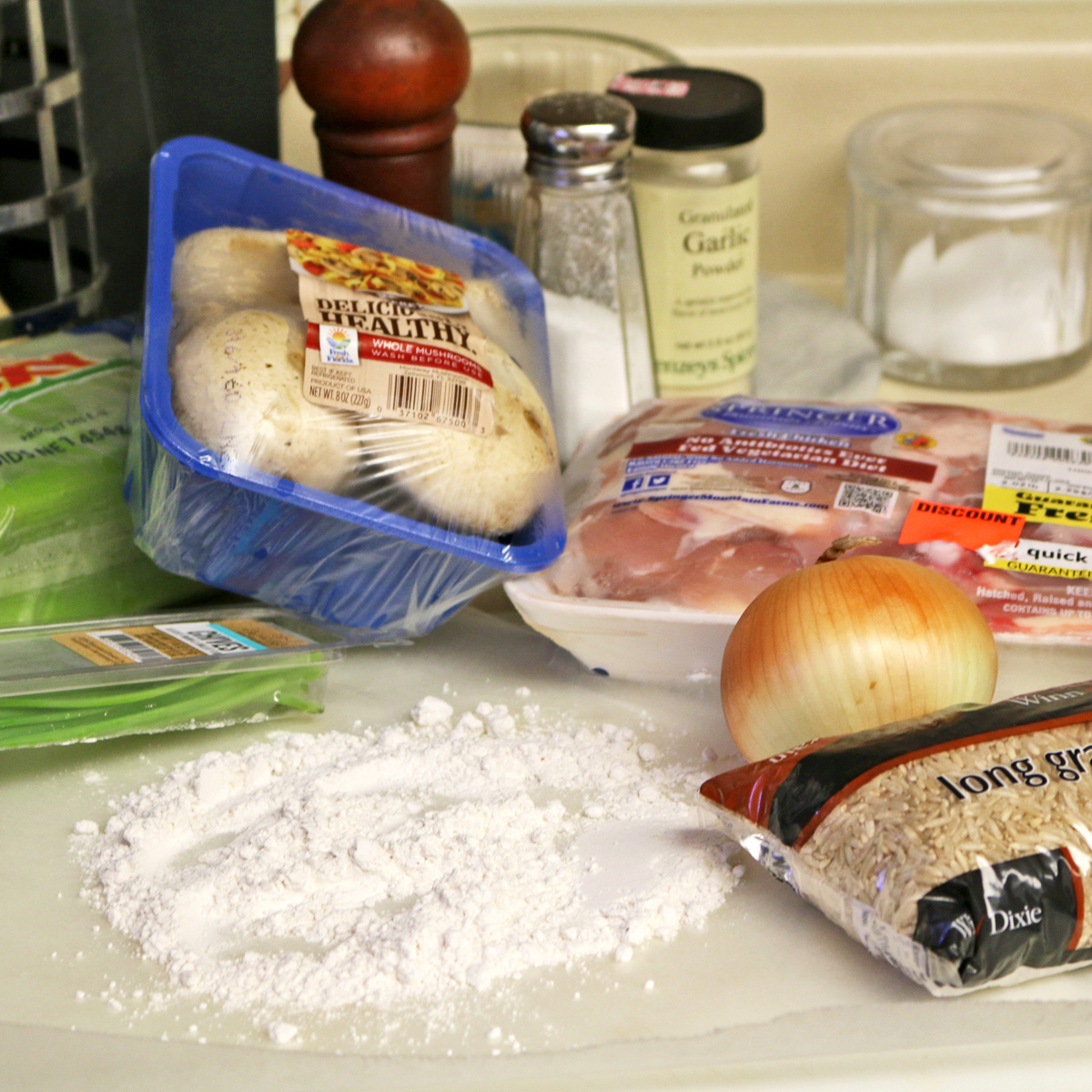 Chicken with Brown Rice and Mushrooms