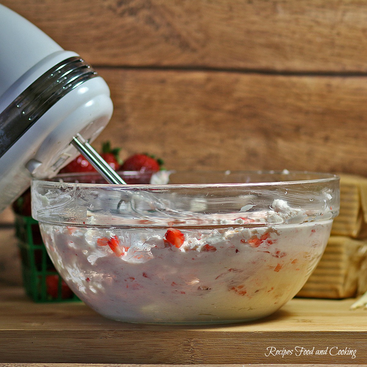 No Bake Strawberry Cheesecake Pop K-bobs