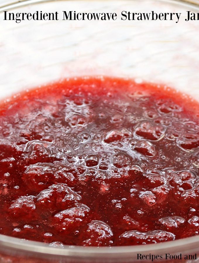 3 Ingredient Strawberry Microwave Jam
